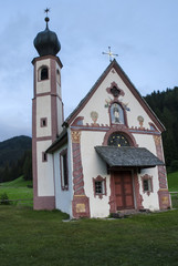 Fototapeta na wymiar St. Johann in Ranui/valley Villnöss