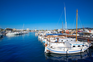 Fototapeta na wymiar Portów morskich Ibiza San Antonio Abad Abad
