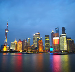 Obraz na płótnie Canvas Shanghai skyscrapers. Classical view from bund