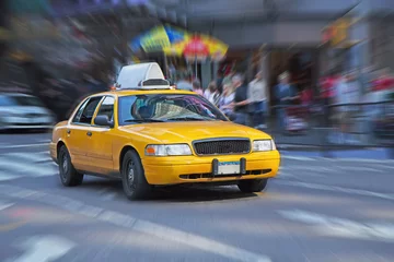 Papier Peint photo Lavable New York Taxi jaune à New York.