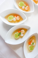 Fried shellfish with vegetable in oyster sauce in the little bow