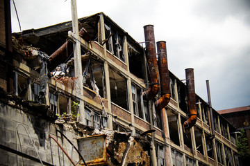 Fototapeta na wymiar Abandoned Packard Factory 2