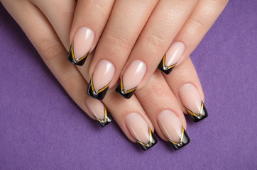 Fingernail with black french manicure