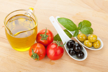 Olives, tomatoes and basil