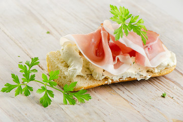 Bread with smoked bacon and cream cheese