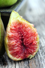 fresh figs fruit