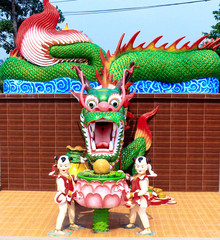 Chinese style dragon statue