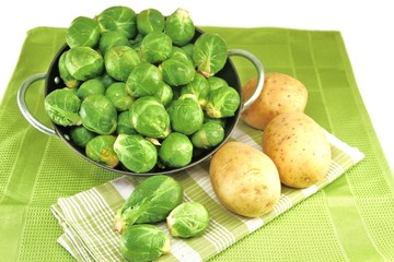 Rosenkohl , roh