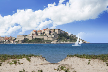 Fototapeta na wymiar Ville de Corse Calvi Cytadela