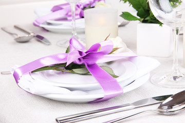 Table arrangement in restaurant
