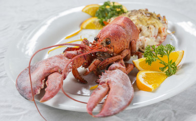 Baked lobster with cheese