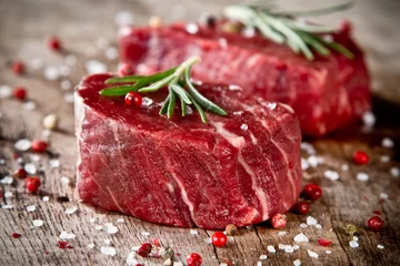 Zelfklevend Fotobehang Raw steak © Jag_cz