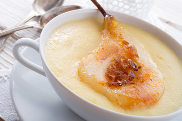 williams pears with semolina