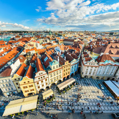 Fototapeta na wymiar Tradycyjne dachy domów w Pradze, Republika Czeska