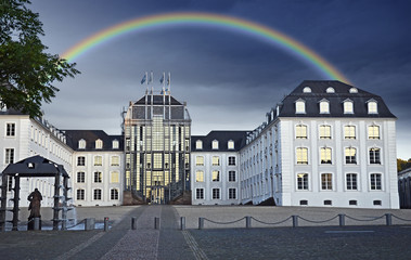 Saarbrücken - Saarbrücker Schloss mit Regenbogen Saarland