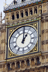 Fototapeta na wymiar clock on the tower of big Ben