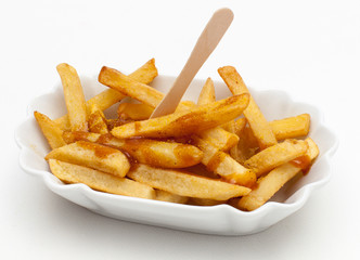 Pommes frites in Porzellanschale