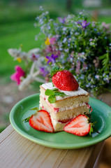 Strawberry cake with wildflowers