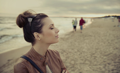 Nice photo of brunette girl in casual appearance