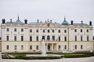 Fototapeta na wymiar the royal palace