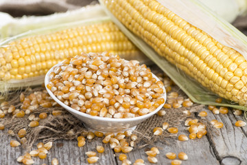 Bowl with dried Sweetcorn