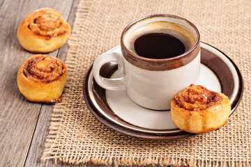 Cinnamon rolls with coffee
