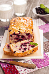 Black currant loaf cake