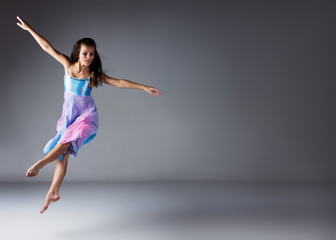 Obraz premium Female modern dancer
