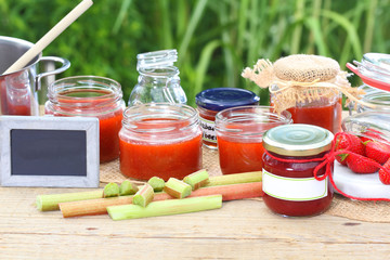 Marmelade kochen in der Sommerküche