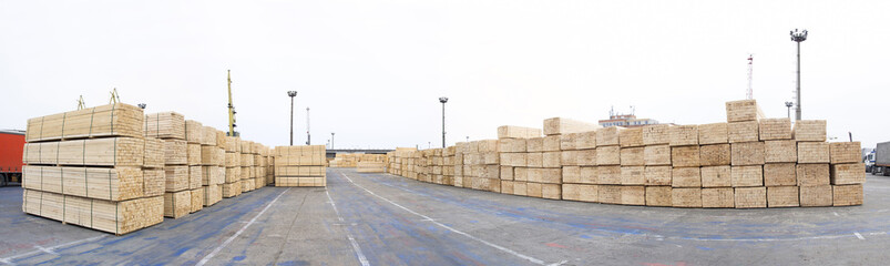 Fototapeta premium Timber wood piles deposit for export