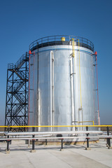 Oil and gas industry tanks