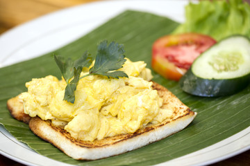 Scrambled eggs on toasted, Breakfast