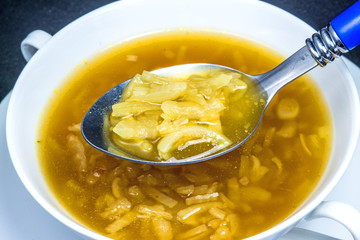 Zwiebelsuppe