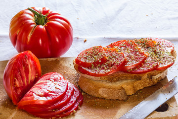 Bread with tomato and basil