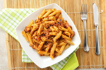 Pasta con le lenticchie e pomodoro