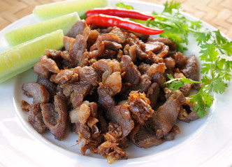 Fried pork with garlic.