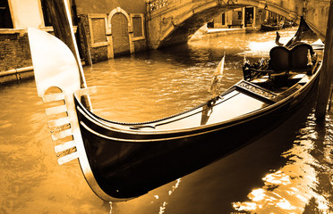 Gondola © Roman Sigaev