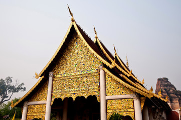 Fototapeta na wymiar thai temple church roof
