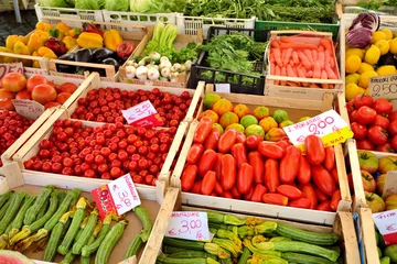 Cercles muraux Légumes Fresh vegetables for sale