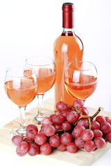 Vino rosato e uva rossa