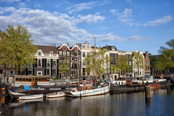 Fototapeta na wymiar River View z Amsterdamu