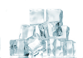 Obraz premium ice cubes over white background.