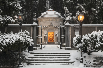 Tomb of the scientist Alessandro Volta