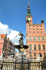 Słynna fontanna Neptuna na Starym Mieście w Gdansku, Polska - obrazy, fototapety, plakaty