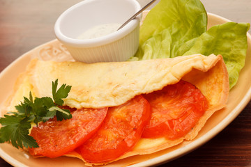 omelet with tomatoes