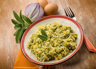 scrambled eggs with sage and onions