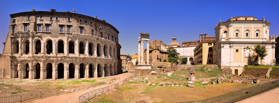 Il Teatro Marcello e la Chiesa di S. Rita, Roma