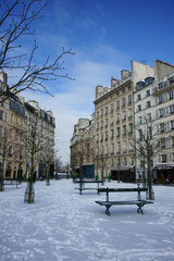 Naklejka premium Paris monument 83