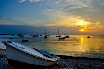 Tramonto sul molo in Croazia