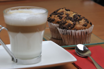 latte macchiato and chocolate muffins
